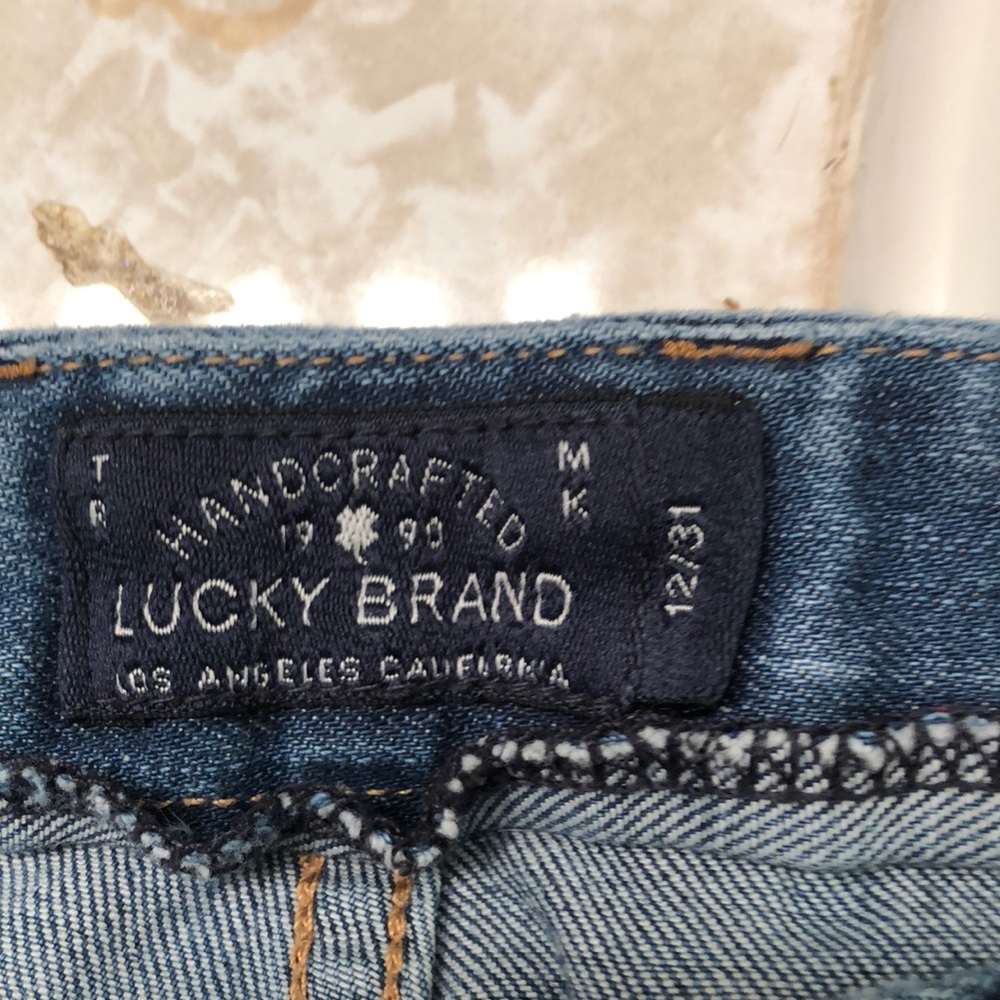 Lucky brand cropped jeans. Size 12 - Picture 4 of 4